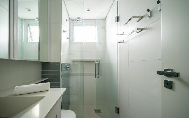Apto Luxuoso c/churraq e vista lateral mar ABC0401