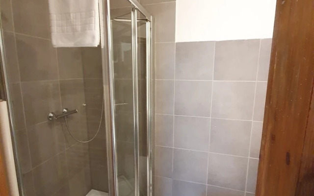 Victorian House 2 Bed 2 Bath Next to Barbican Tube