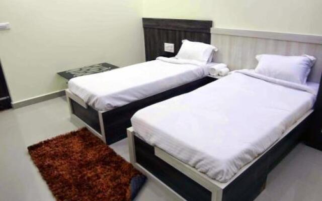 Hotel Vaishnavi Heights