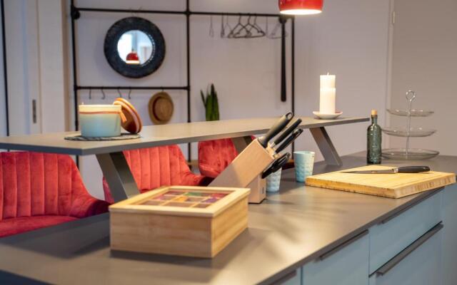 dreamcation - Ehemalige Kirche & Pfarrerwohnung, 3D-Tour, Terrasse, Garten, BBQ