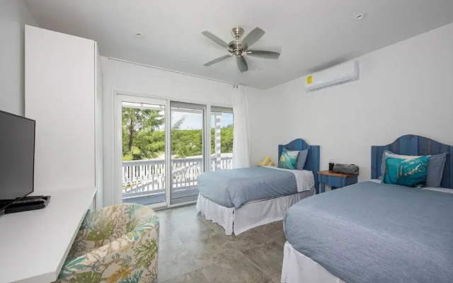 Secluded Luxury: New Beachfront Home With Pool