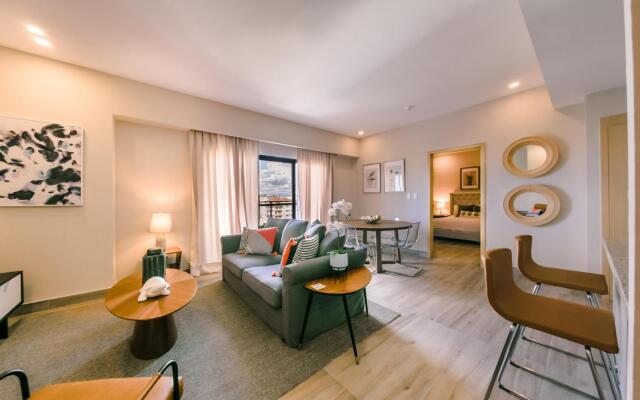 Breakfast Included at Regatta Living 906