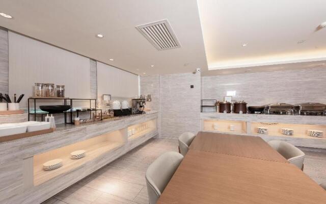 Ji Hotel (Xi'an Zhangba North Road Subway Station)