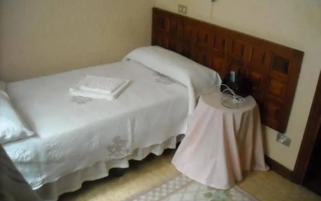 Hostal Paratene