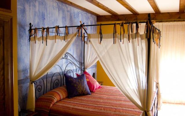 A la Sombra de la Torre