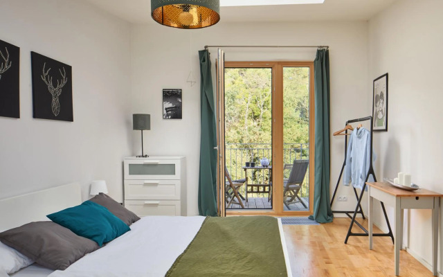 Spacious Loft in Žižkov by Prague Days