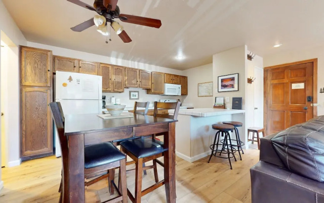 Hidden Valley 107 Quite and Cozy, Shot walk to the Village by RedAwning