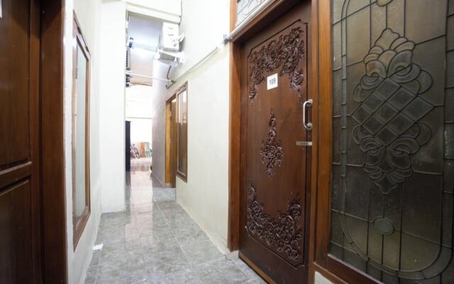 OYO 93987 Suropati 2 Guest House