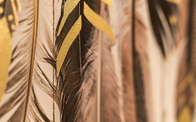 Spacious 2BD apt next to metro