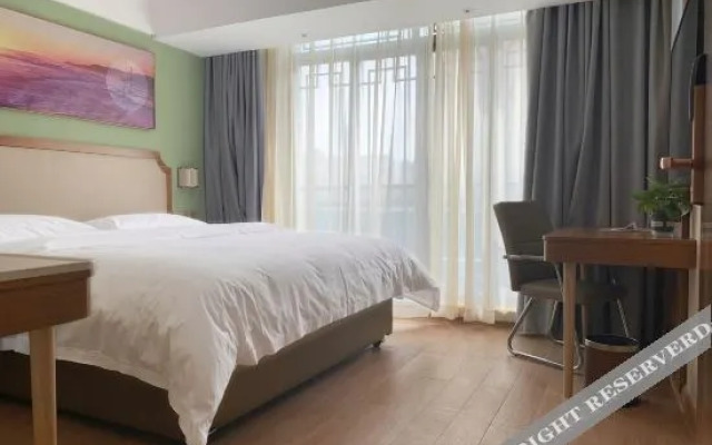 Vienna 3 Best Hotel(Lingbiqishi Park Shop)