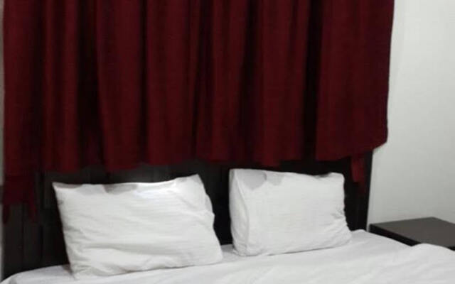 Blancia Hotel Apartment 8
