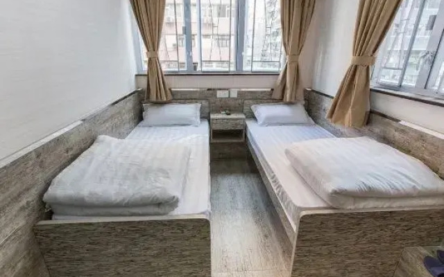 Hong Kong Hostel (Tsim Sha Tsui Mansion)