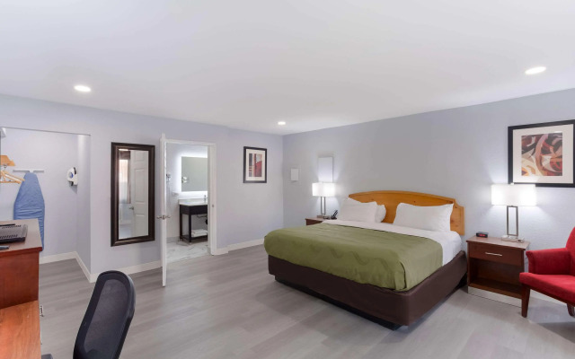 Quality Inn Redding near I-5