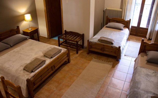 Hotel Defkalion
