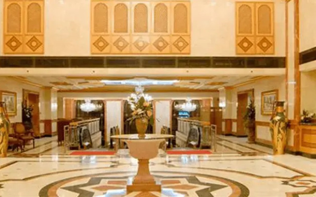 Dar Al Eiman Al Haram Hotel...