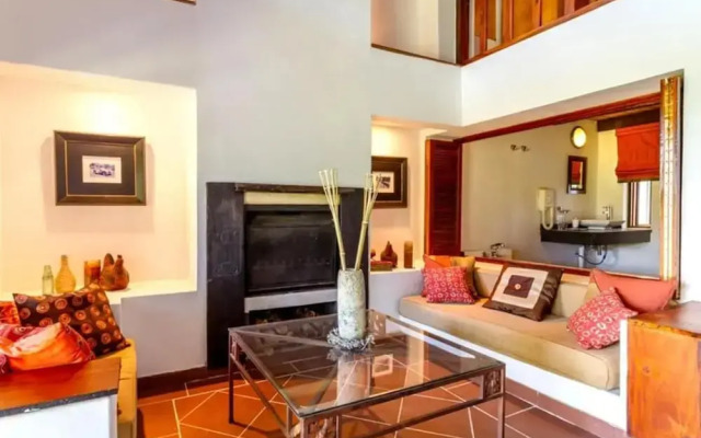 Blue Mountain Luxury Lodge