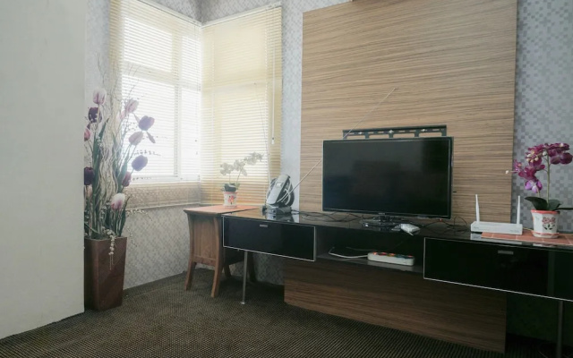 2BR Apartment at Great Western Resort near Shopping Mall – Guest Rooms – Tangerang