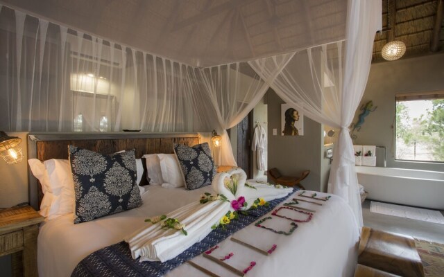 Naledi Bushlodge