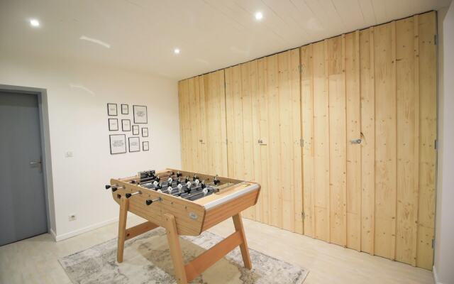 Maison bleue du bassin