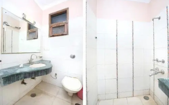 Hotel Aaditya Majha Continental