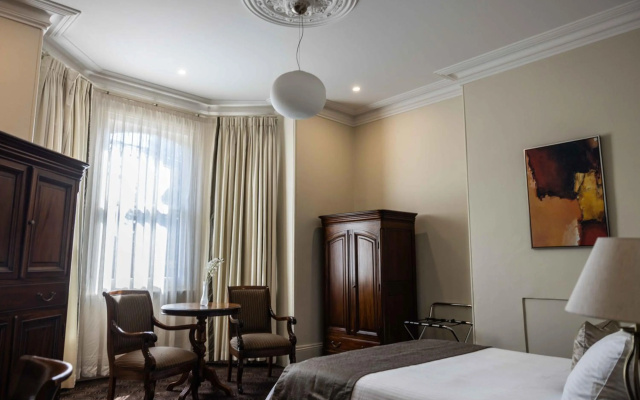 Royal Hotel Randwick – Guest Rooms – Sydney