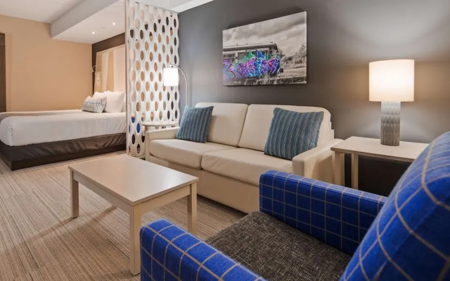 Best Western Premier Winnipeg East Inn & Suites