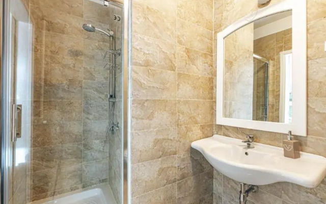 Giulio Cesare 14 Residence