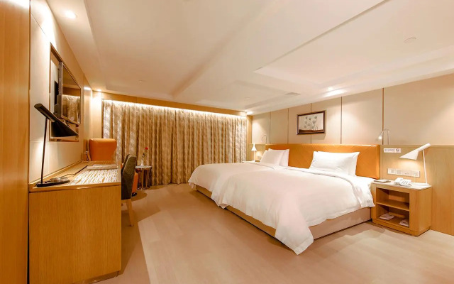 Royal Dragon Hotel