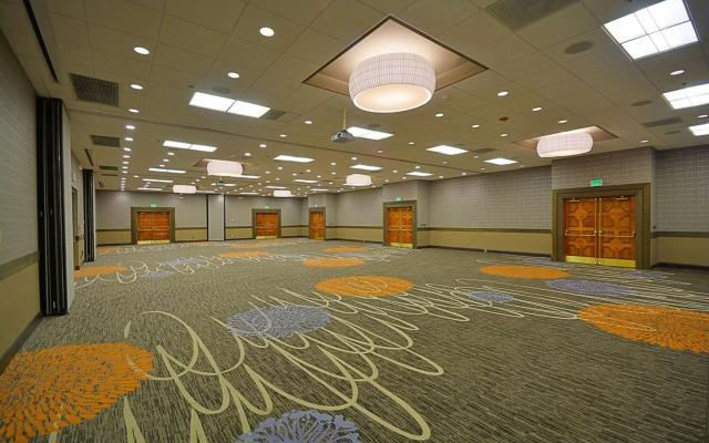 Embassy Suites by Hilton Denver Central Park