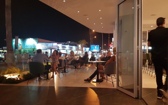 Anthea Hotel Apartments