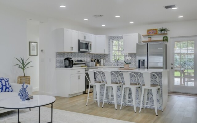 Madrina's Cozy 3BR-1BA Spacious Backyard