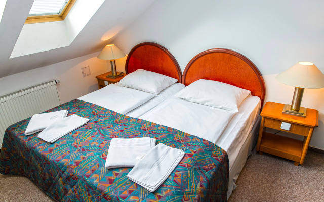 Abe Hotel
