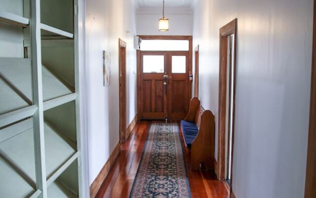 Villa on Wellington St