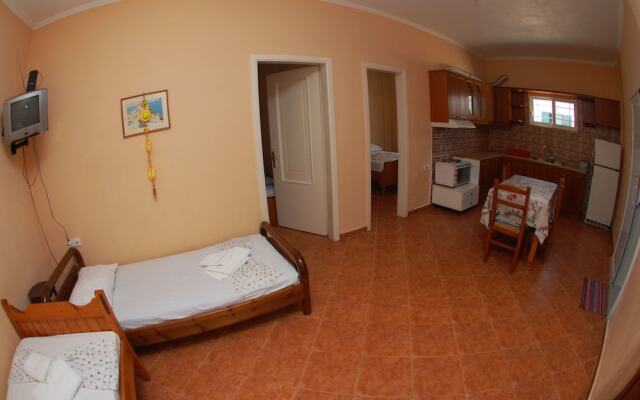 Tiku's Apartments