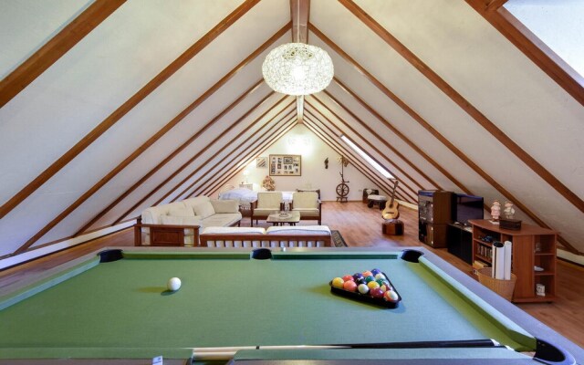 Awesome Home in Kucice with Hot Tub, WiFi & 5 Bedrooms