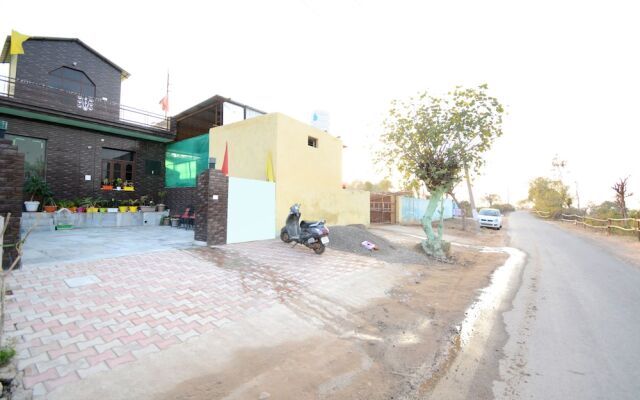 OYO 28097 Hotel Park View