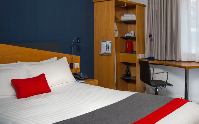 Holiday Inn Express Lichfield by IHG