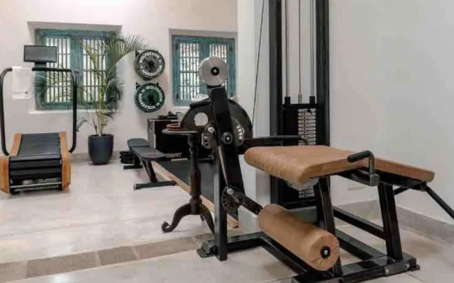 Luxurious 07 Bedroom Hilltop Villa With Private Gym