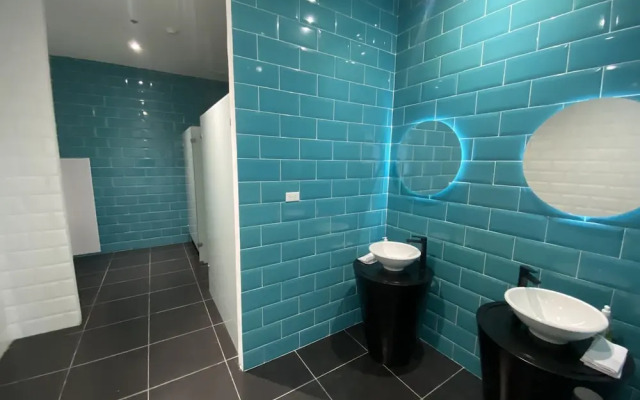 Hotel Hostal Caps Mall