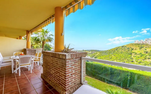 View of the sun Apartment With Pool