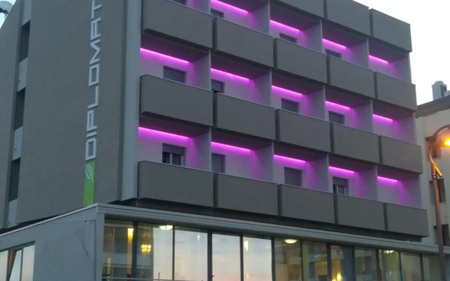 Hotel Diplomatic