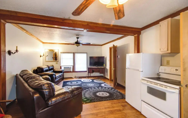 Comfy Hazlehurst Vacation Rental w/ Patio!