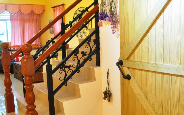 Happy Orange B&B