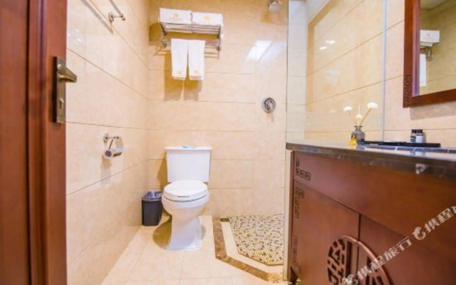 Changchun Qianbaidu Hotel