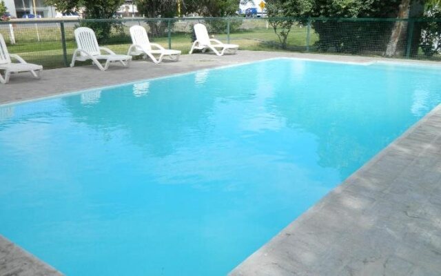 Motel A.C.A. Cipolletti