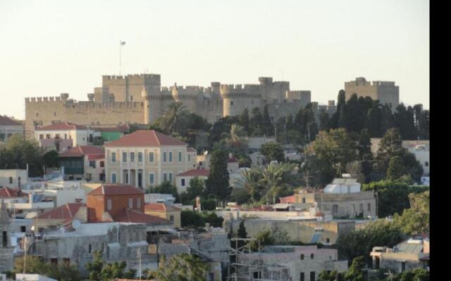 Maison Roxanne Medieval City By Rhodes4vacation