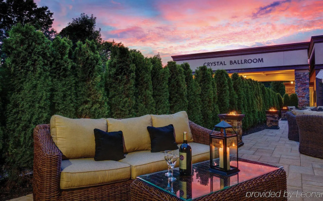 Radisson Hotel Freehold