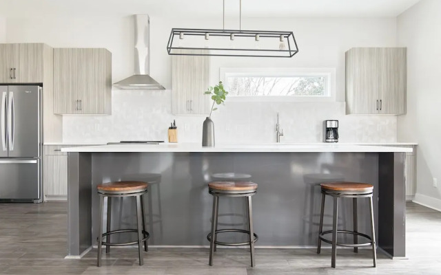 Sonder — Wedgewood Suites