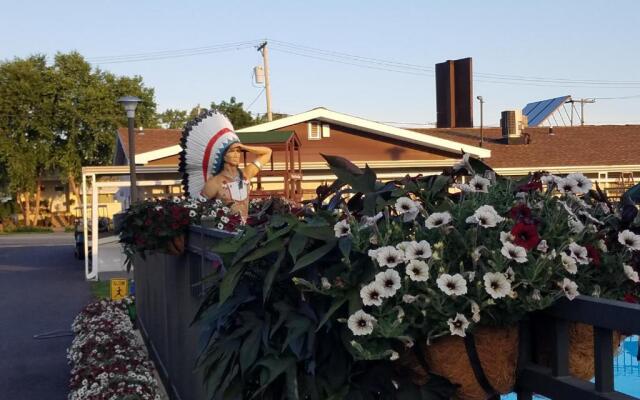 Black Hawk Motel and Suites