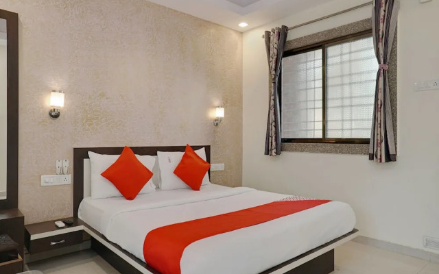 OYO 13902 Orient Bay Inn
